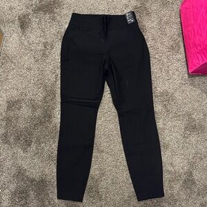 New York & Company NEW high waisted pull on slim legs black pants.
